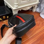 2025年9月5日入荷新作Gucci /人気/本革/バッグ 人気 おすすめ 父の日 誕生日/ギフト プレゼント 結婚式男友達の誕生日プレゼント