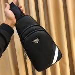 2025年9月5日入荷新作Prada/人気/本革/バッグ 人気 おすすめ 父の日 誕生日/ギフト プレゼント 結婚式男友達の誕生日プレゼント