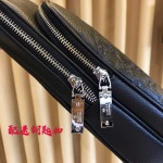 2025年9月5日入荷新作Gucci/人気/本革/バッグ 人気 おすすめ 父の日 誕生日/ギフト プレゼント 結婚式男友達の誕生日プレゼント