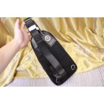 2025年9月5日入荷新作Versace/人気/本革/バッグ 人気 おすすめ 父の日 誕生日/ギフト プレゼント 結婚式男友達の誕生日プレゼント