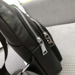 2025年9月5日入荷新作Versace/人気/本革/バッグ 人気 おすすめ 父の日 誕生日/ギフト プレゼント 結婚式男友達の誕生日プレゼント