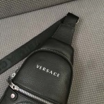 2025年9月5日入荷新作Versace/人気/本革/バッグ 人気 おすすめ 父の日 誕生日/ギフト プレゼント 結婚式男友達の誕生日プレゼント