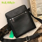 2025年9月5日入荷新作Prada/人気/本革/バッグ 人気 おすすめ 父の日 誕生日/ギフト プレゼント 結婚式男友達の誕生日プレゼント