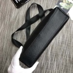 2025年9月5日入荷新作Versace /人気/本革/バッグ 人気 おすすめ 父の日 誕生日/ギフト プレゼント 結婚式男友達の誕生日プレゼント