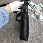 2025年9月5日入荷新作Versace /人気/本革/バッグ 人気 おすすめ 父の日 誕生日/ギフト プレゼント 結婚式男友達の誕生日プレゼント