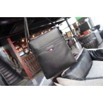 2025年9月5日入荷新作Prada/人気/本革/バッグ 人気 おすすめ 父の日 誕生日/ギフト プレゼント 結婚式男友達の誕生日プレゼント