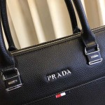 2025年9月5日入荷新作Prada/人気/本革/バッグ 人気 おすすめ 父の日 誕生日/ギフト プレゼント 結婚式男友達の誕生日プレゼント