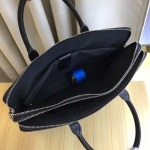 2025年9月5日入荷新作Prada/人気/本革/バッグ 人気 おすすめ 父の日 誕生日/ギフト プレゼント 結婚式男友達の誕生日プレゼント