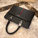 2025年9月5日入荷新作Gucci/人気/本革/バッグ 人気 おすすめ 父の日 誕生日/ギフト プレゼント 結婚式男友達の誕生日プレゼント