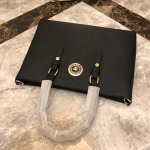 2025年9月5日入荷新作Prada/人気/本革/バッグ 人気 おすすめ 父の日 誕生日/ギフト プレゼント 結婚式男友達の誕生日プレゼント