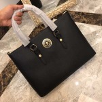 2025年9月5日入荷新作Prada/人気/本革/バッグ 人気 おすすめ 父の日 誕生日/ギフト プレゼント 結婚式男友達の誕生日プレゼント