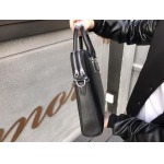 2025年9月5日入荷新作Prada/人気/本革/バッグ 人気 おすすめ 父の日 誕生日/ギフト プレゼント 結婚式男友達の誕生日プレゼント