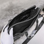 2025年9月5日入荷新作Louis Vuitton/人気/本革/バッグ 人気 おすすめ 父の日 誕生日/ギフト プレゼント 結婚式男友達の誕生日プレゼント