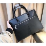 2025年9月5日入荷新作Prada/人気/本革/バッグ 人気 おすすめ 父の日 誕生日/ギフト プレゼント 結婚式男友達の誕生日プレゼント