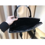 2025年9月5日入荷新作Prada/人気/本革/バッグ 人気 おすすめ 父の日 誕生日/ギフト プレゼント 結婚式男友達の誕生日プレゼント