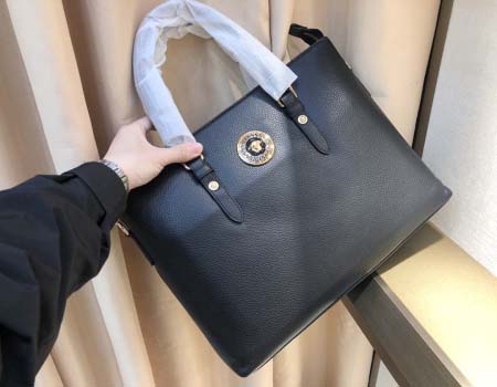 2025年9月5日入荷新作Versace /人気/本革/バッ...