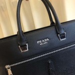 2025年9月5日入荷新作Prada/人気/本革/バッグ 人気 おすすめ 父の日 誕生日/ギフト プレゼント 結婚式男友達の誕生日プレゼント