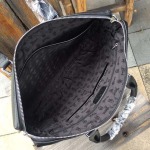 2025年9月5日入荷新作Gucci/人気/本革/バッグ 人気 おすすめ 父の日 誕生日/ギフト プレゼント 結婚式男友達の誕生日プレゼント