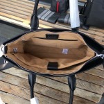 2025年9月5日入荷新作Gucci/人気/本革/バッグ 人気 おすすめ 父の日 誕生日/ギフト プレゼント 結婚式男友達の誕生日プレゼント