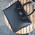 2025年9月5日入荷新作Gucci/人気/本革/バッグ 人気 おすすめ 父の日 誕生日/ギフト プレゼント 結婚式男友達の誕生日プレゼント