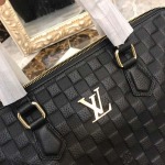 2025年9月5日入荷新作Louis Vuitton/人気/本革/バッグ 人気 おすすめ 父の日 誕生日/ギフト プレゼント 結婚式男友達の誕生日プレゼント
