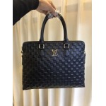 2025年9月5日入荷新作Louis Vuitton/人気/本革/バッグ 人気 おすすめ 父の日 誕生日/ギフト プレゼント 結婚式男友達の誕生日プレゼント