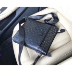 2025年9月8日入荷新作Gucci/人気/本革/バッグ 人気 おすすめ 父の日 誕生日/ギフト プレゼント 結婚式男友達の誕生日プレゼント