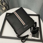2025年9月8日入荷新作Gucci/人気/本革/バッグ 人気 おすすめ 父の日 誕生日/ギフト プレゼント 結婚式男友達の誕生日プレゼント