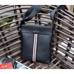 2025年9月8日入荷新作Gucci/人気/本革/バッグ 人気 おすすめ 父の日 誕生日/ギフト プレゼント 結婚式男友達の誕生日プレゼント