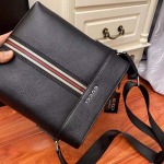 2025年9月8日入荷新作Gucci/人気/本革/バッグ 人気 おすすめ 父の日 誕生日/ギフト プレゼント 結婚式男友達の誕生日プレゼント