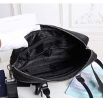 2025年9月8日入荷新作Prada/人気/本革/バッグ 人気 おすすめ 父の日 誕生日/ギフト プレゼント 結婚式男友達の誕生日プレゼント