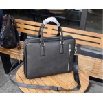 2025年9月8日入荷新作Prada/人気/本革/バッグ 人気 おすすめ 父の日 誕生日/ギフト プレゼント 結婚式男友達の誕生日プレゼント