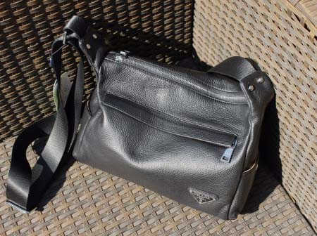 2025年9月8日入荷新作Prada/人気/本革/バッグ 人...