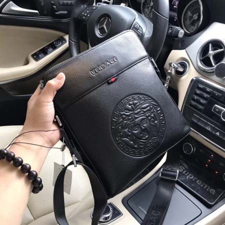 2025年9月8日入荷新作VERSACE /人気/本革/バッ...