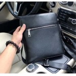 2025年9月8日入荷新作VERSACE /人気/本革/バッグ 人気 おすすめ 父の日 誕生日/ギフト プレゼント 結婚式男友達の誕生日プレゼント