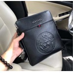 2025年9月8日入荷新作VERSACE /人気/本革/バッグ 人気 おすすめ 父の日 誕生日/ギフト プレゼント 結婚式男友達の誕生日プレゼント