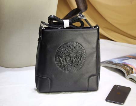 2025年9月8日入荷新作VERSACE /人気/本革/バッ...