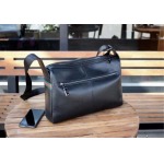 2025年9月8日入荷新作Gucci/人気/本革/バッグ 人気 おすすめ 父の日 誕生日/ギフト プレゼント 結婚式男友達の誕生日プレゼント