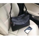 2025年9月8日入荷新作Gucci/人気/本革/バッグ 人気 おすすめ 父の日 誕生日/ギフト プレゼント 結婚式男友達の誕生日プレゼント