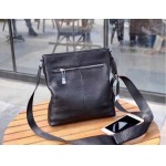 2025年9月8日入荷新作Gucci/人気/本革/バッグ 人気 おすすめ 父の日 誕生日/ギフト プレゼント 結婚式男友達の誕生日プレゼント