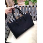 2025年9月8日入荷新作Burberry/人気/本革/バッグ 人気 おすすめ 父の日 誕生日/ギフト プレゼント 結婚式男友達の誕生日プレゼント