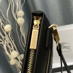 2025年9月8日入荷新作Burberry/人気/本革/バッグ 人気 おすすめ 父の日 誕生日/ギフト プレゼント 結婚式男友達の誕生日プレゼント