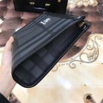 2025年9月8日入荷新作Burberry/人気/本革/バッグ 人気 おすすめ 父の日 誕生日/ギフト プレゼント 結婚式男友達の誕生日プレゼント