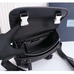 2025年9月8日入荷新作Prada/人気/本革/バッグ 人気 おすすめ 父の日 誕生日/ギフト プレゼント 結婚式男友達の誕生日プレゼント