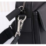 2025年9月8日入荷新作Prada/人気/本革/バッグ 人気 おすすめ 父の日 誕生日/ギフト プレゼント 結婚式男友達の誕生日プレゼント