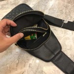 2025年9月8日入荷新作Gucci/人気/本革/バッグ 人気 おすすめ 父の日 誕生日/ギフト プレゼント 結婚式男友達の誕生日プレゼント