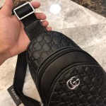 2025年9月8日入荷新作Gucci  /人気/本革/バッグ 人気 おすすめ 父の日 誕生日/ギフト プレゼント 結婚式男友達の誕生日プレゼント