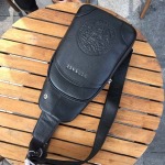 2025年9月8日入荷新作VERSACE /人気/本革/バッグ 人気 おすすめ 父の日 誕生日/ギフト プレゼント 結婚式男友達の誕生日プレゼント