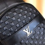 2025年9月8日入荷新作Versace /人気/本革/バッグ 人気 おすすめ 父の日 誕生日/ギフト プレゼント 結婚式男友達の誕生日プレゼント