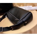 2025年9月8日入荷新作VERSACE /人気/本革/バッグ 人気 おすすめ 父の日 誕生日/ギフト プレゼント 結婚式男友達の誕生日プレゼント